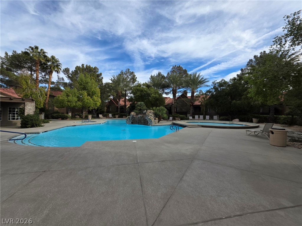 2200 South Fort Apache Road 2023 Property Photo 16