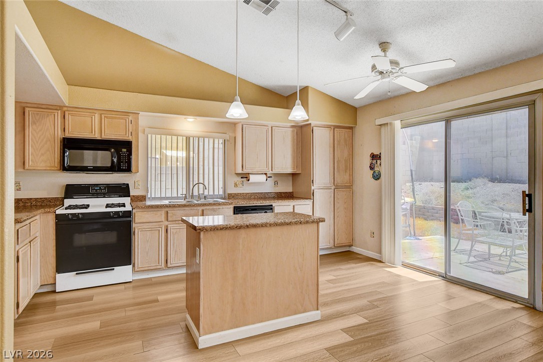 811 Rio Poco Court Property Photo 16