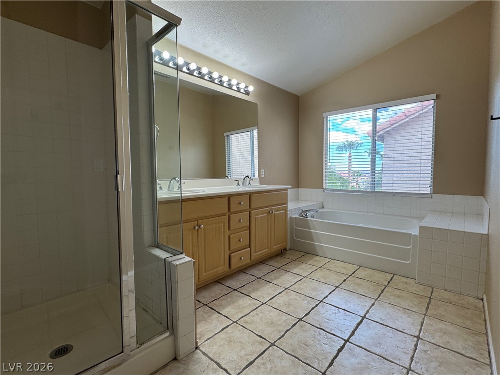 816 Canterbury Cross Place Property Photo 31