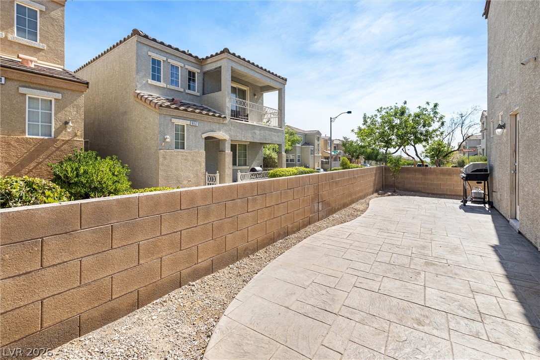9156 Point Lace Court Property Photo 4