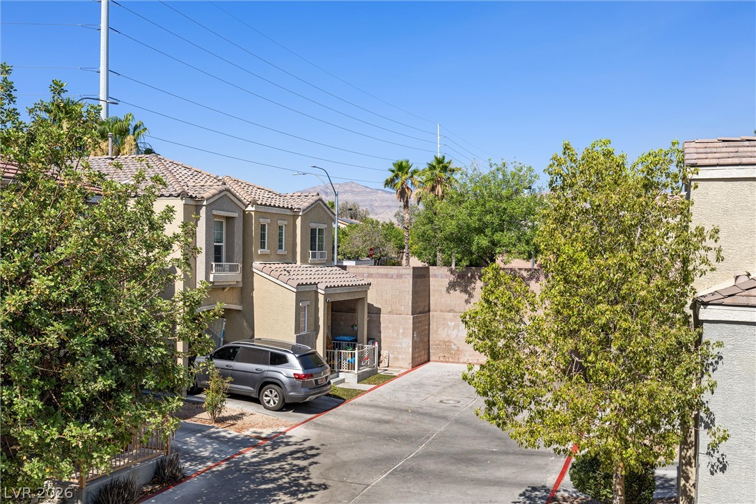 9156 Point Lace Court Property Photo 15