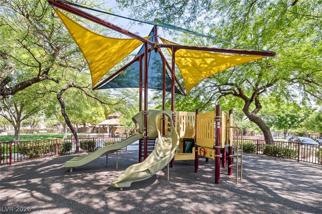 9156 Point Lace Court Property Photo 24