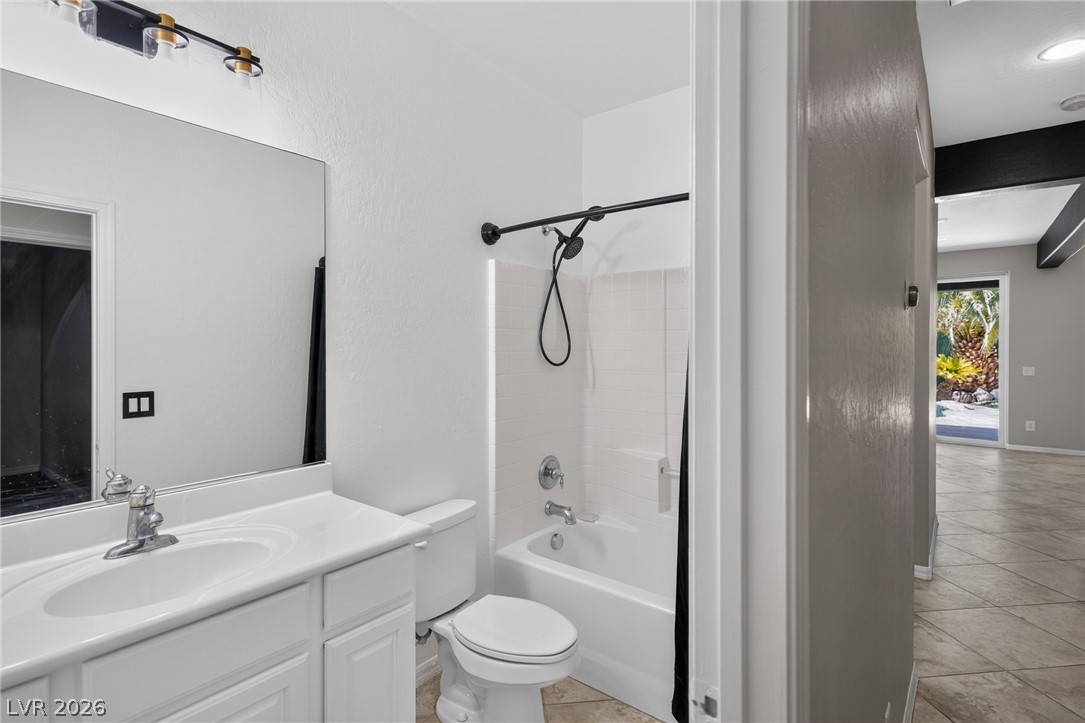 8606 Kennedy Heights Court Property Photo 12