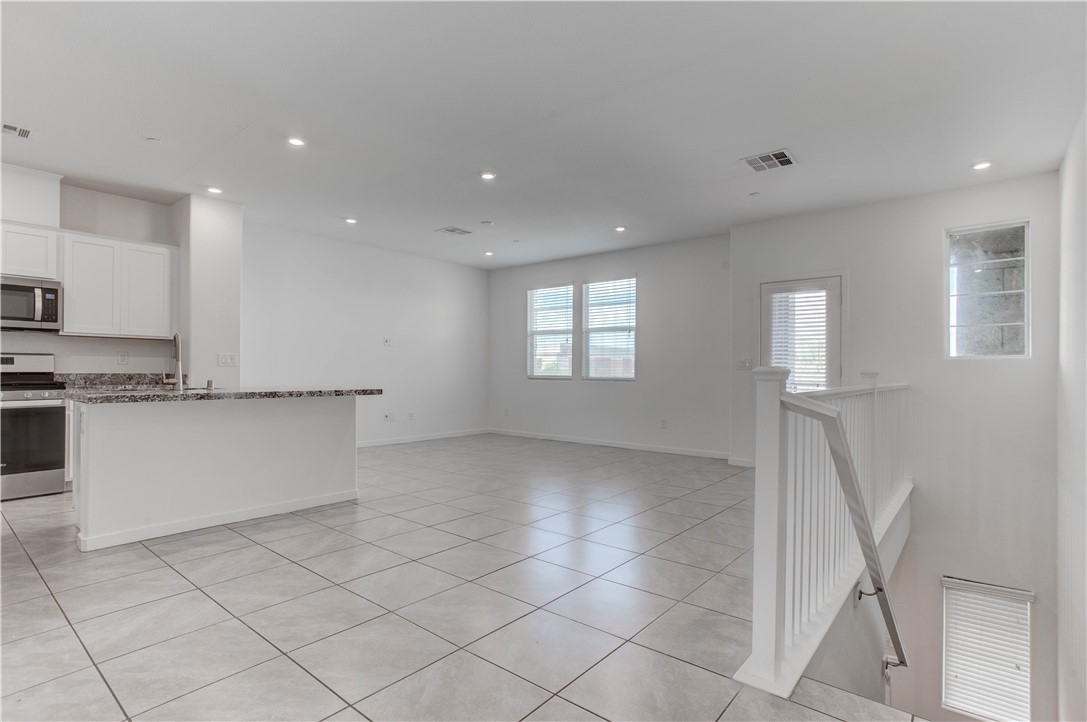 929 Kyanite Lane Property Photo 2