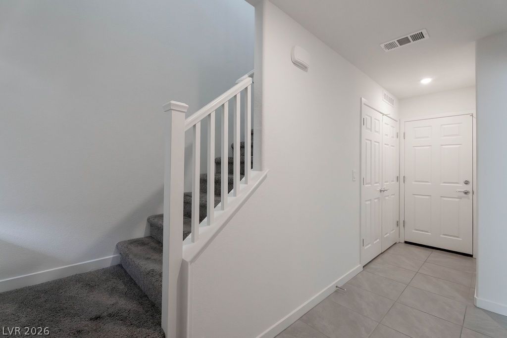 902 Bronzite Street Property Photo 2