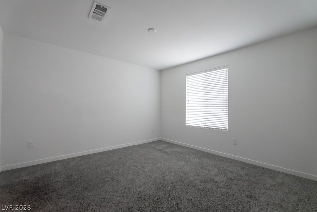 902 Bronzite Street Property Photo 3