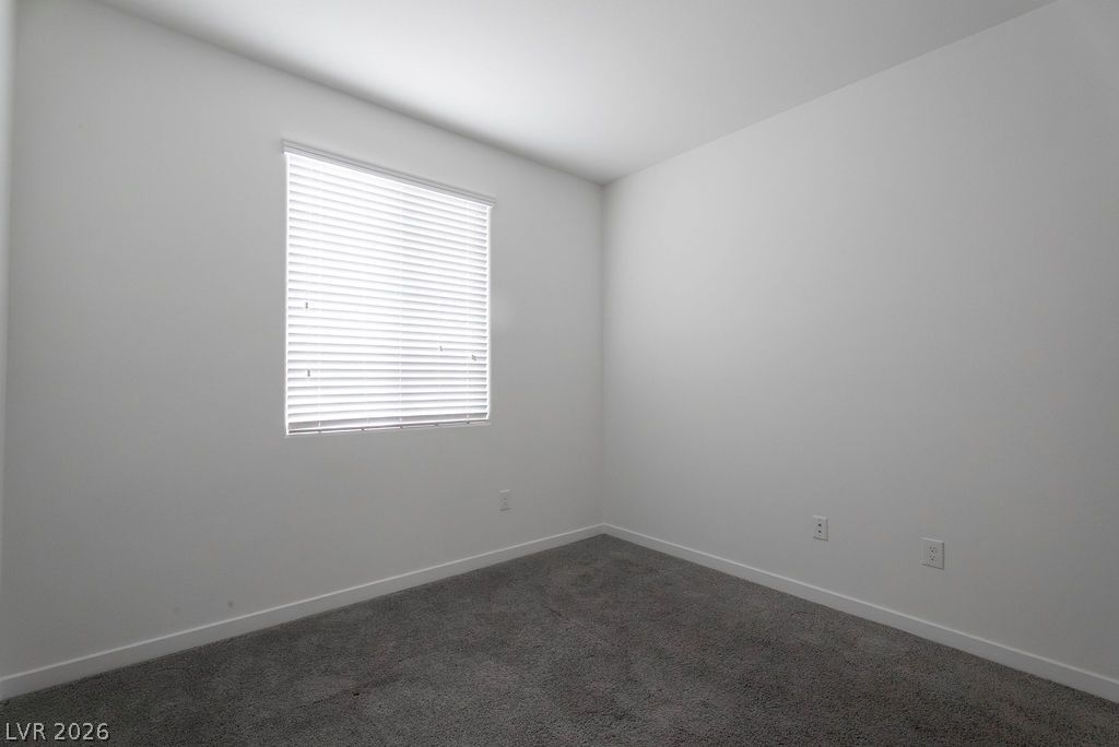 902 Bronzite Street Property Photo 31