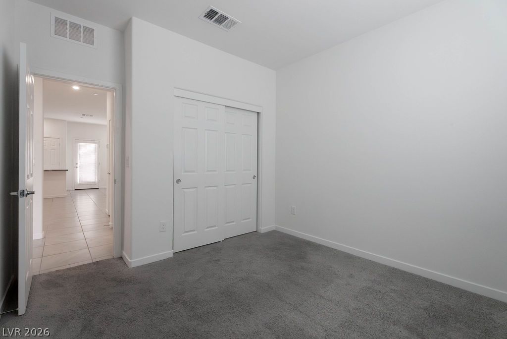 902 Bronzite Street Property Photo 33