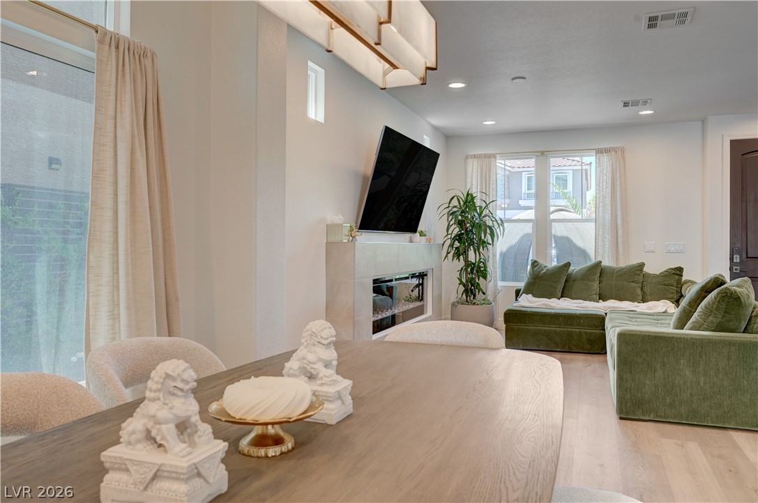 9758 Hawk Crest Street Property Photo 16