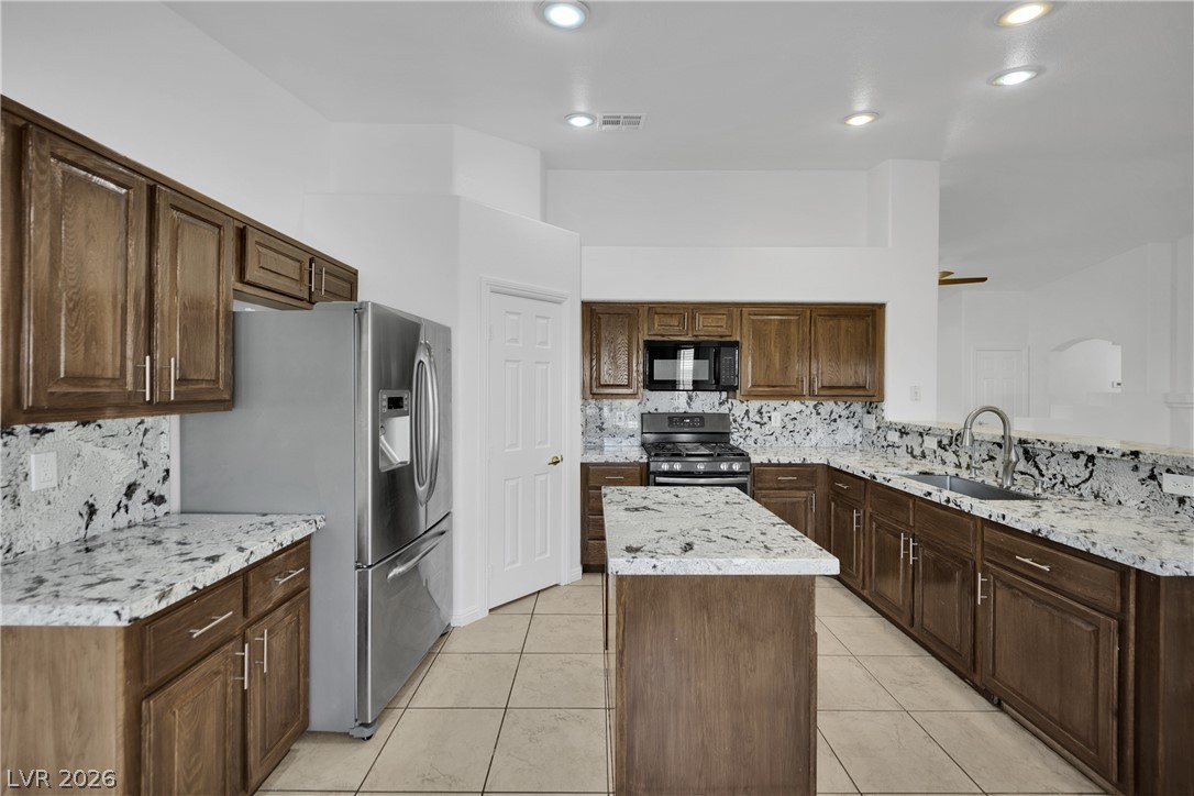 8954 Frasure Falls Avenue Property Photo 13