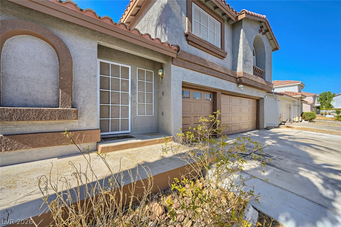 1899 Silver Bough Court Property Photo 3