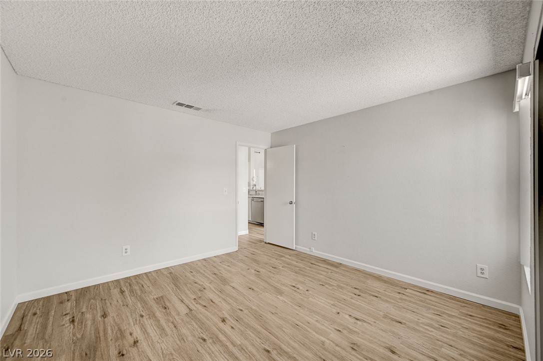 3150 Soft Breezes Drive 2053 Property Photo 28
