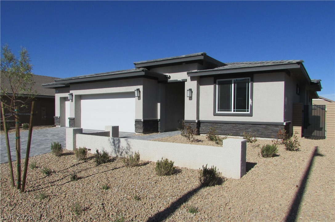 988 Gentle Swan Property Photo 3