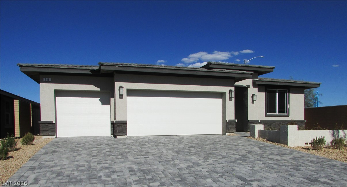 988 Gentle Swan Property Photo 4