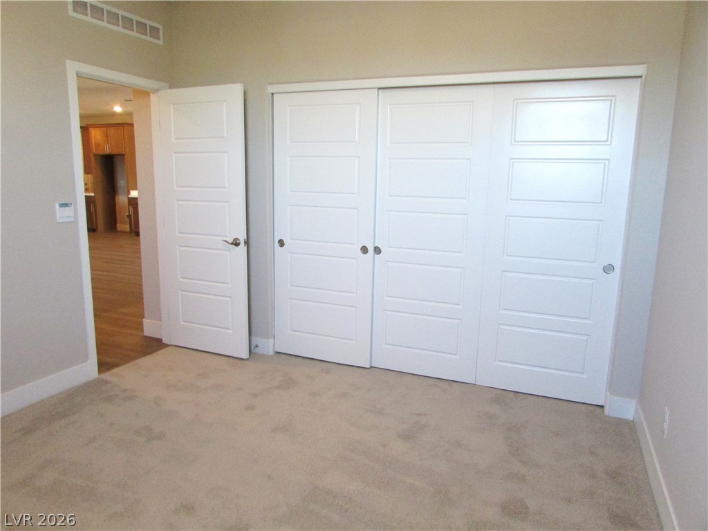 988 Gentle Swan Property Photo 5
