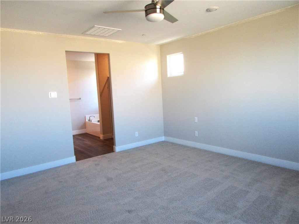 988 Gentle Swan Property Photo 6