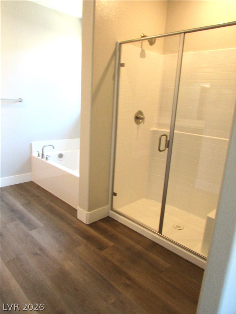 988 Gentle Swan Property Photo 7