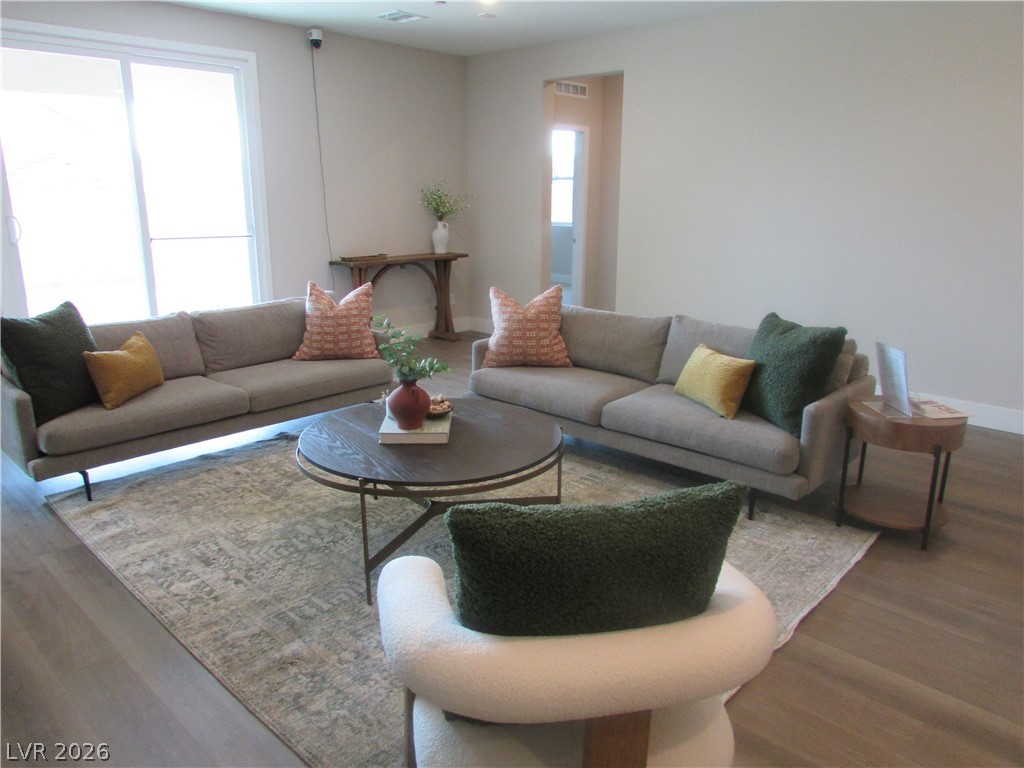 988 Gentle Swan Property Photo 24