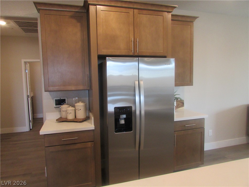988 Gentle Swan Property Photo 27