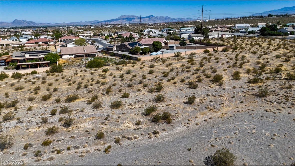 2240 South Sequoya Lane Property Photo 2