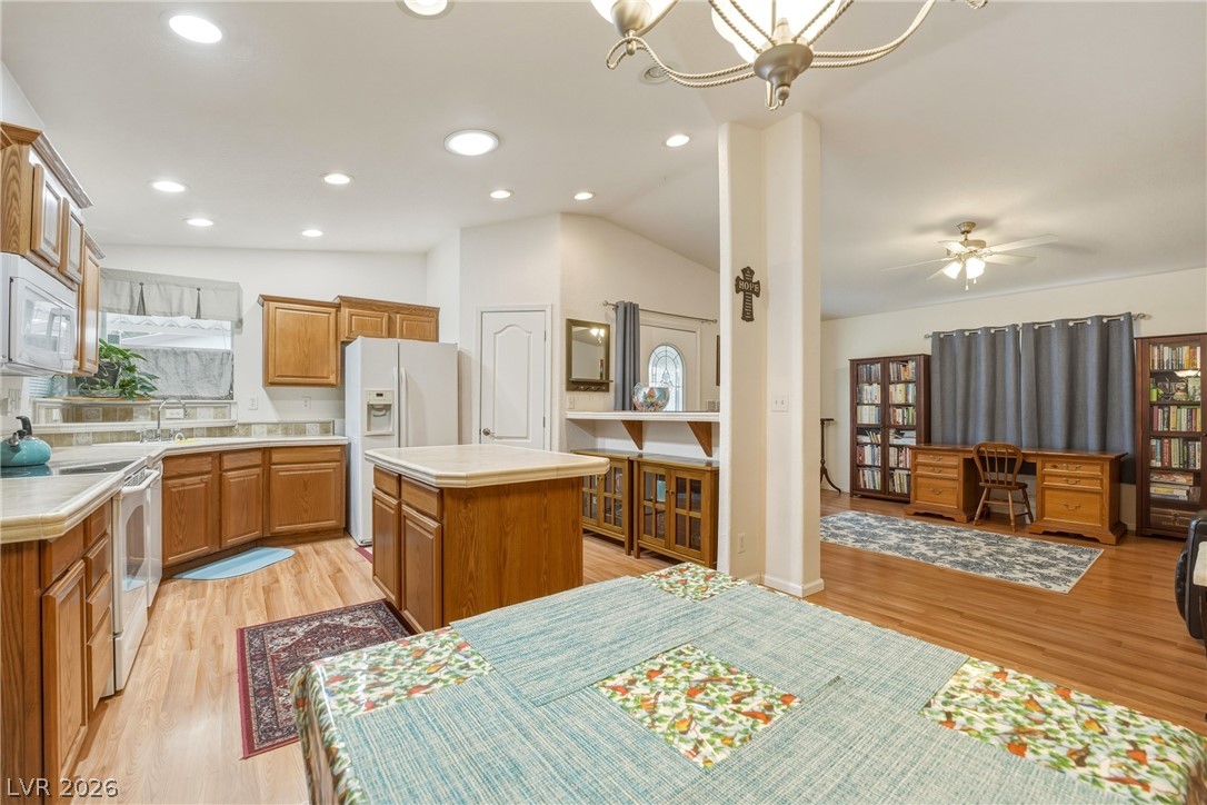 881 Montecito Drive Property Photo 3
