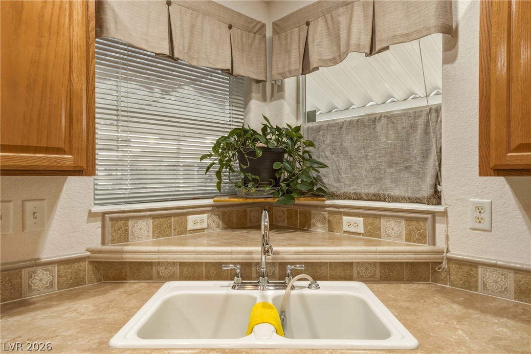 881 Montecito Drive Property Photo 5