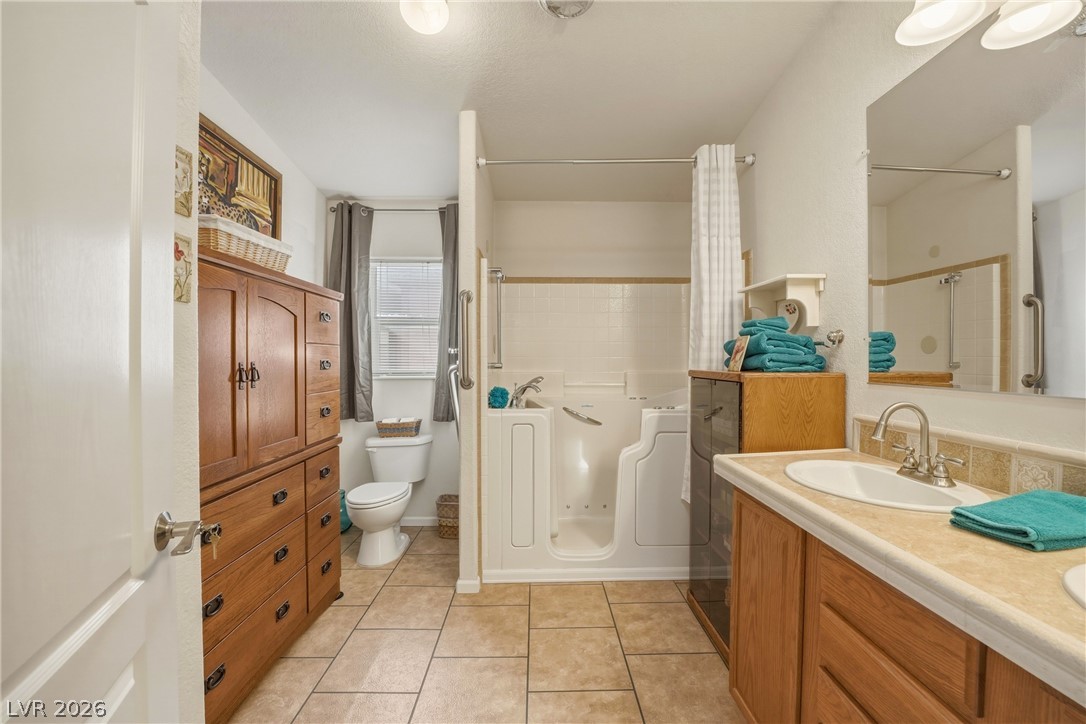881 Montecito Drive Property Photo 13