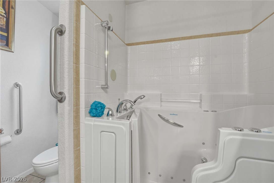 881 Montecito Drive Property Photo 15