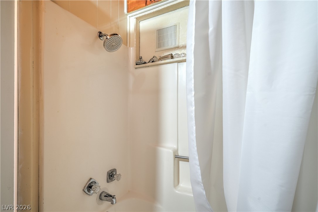 710 Cooper Street Property Photo 13