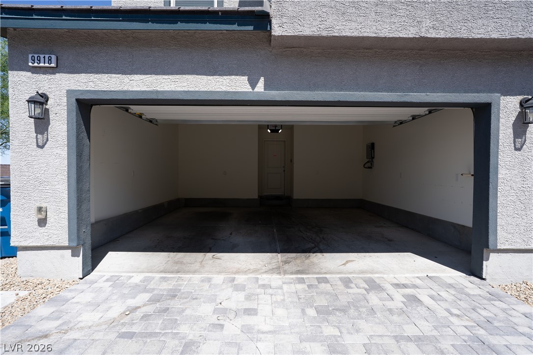 9918 Daffodil Hills Street Property Photo 6