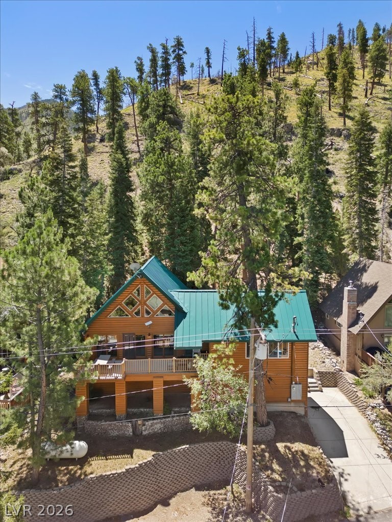 370 Alpine Way Property Photo 2