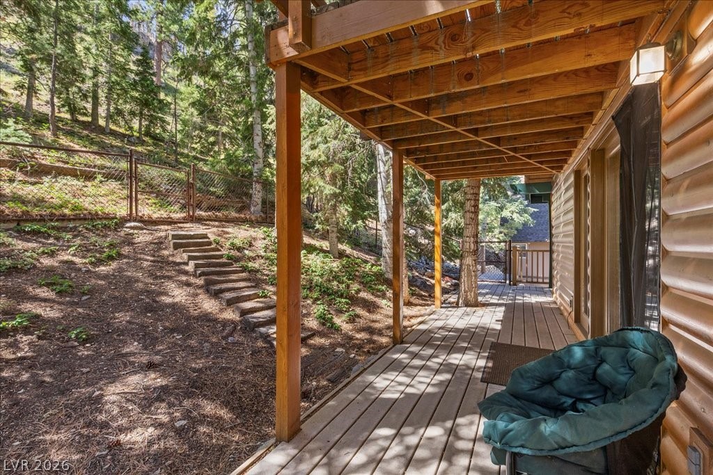 370 Alpine Way Property Photo 33