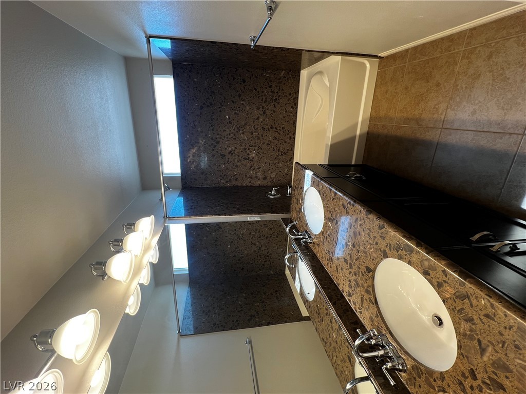 5784 Brimstone Hill Avenue Property Photo 11