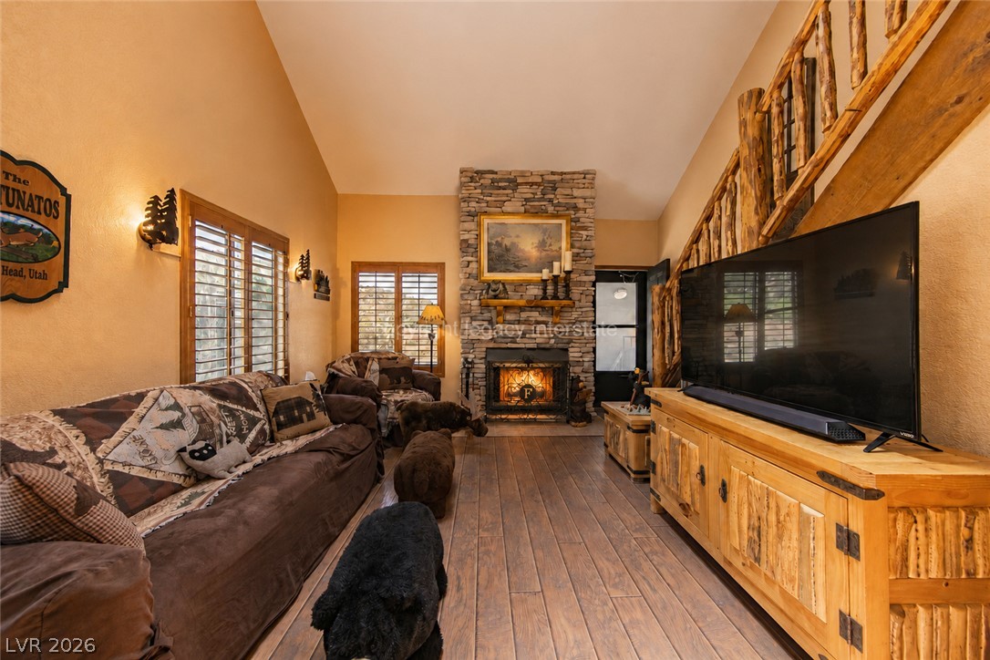 390 East 300 S 1b,3b,6b,9b Property Photo 17
