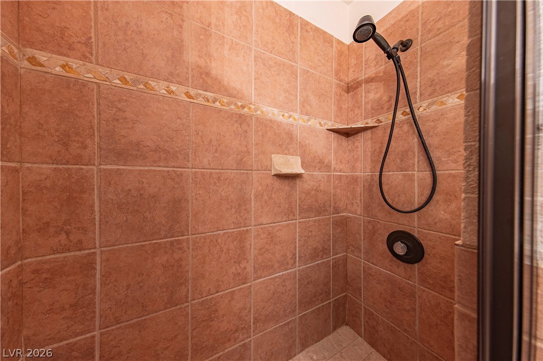 390 East 300 S 1b,3b,6b,9b Property Photo 29
