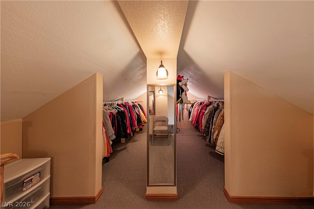 390 East 300 S 1b,3b,6b,9b Property Photo 38