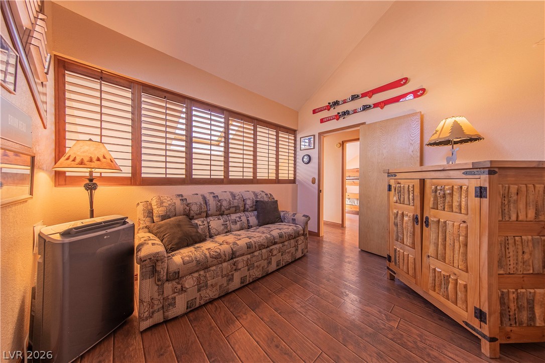 390 East 300 S 1b,3b,6b,9b Property Photo 47