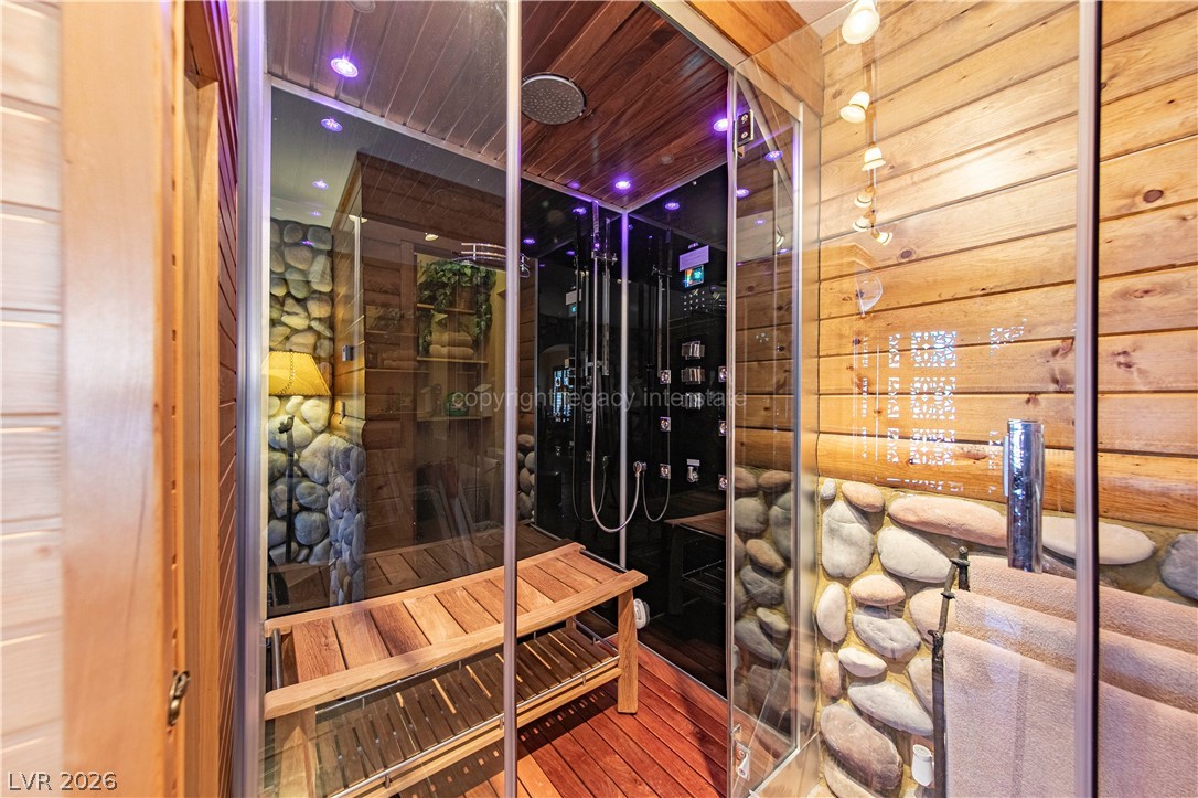 390 East 300 S 1b,3b,6b,9b Property Photo 64