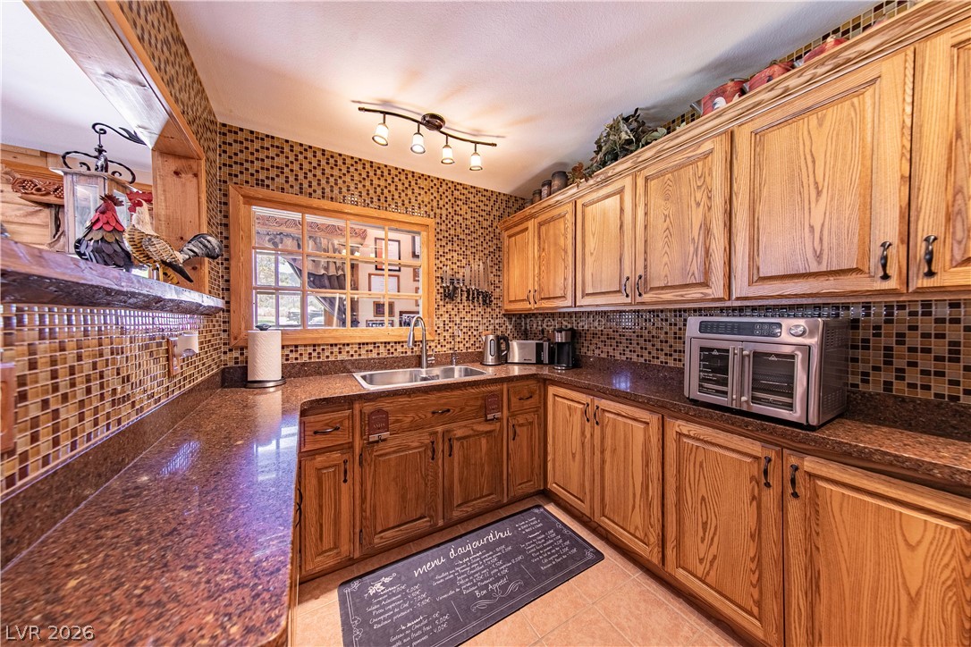 390 East 300 S 1b,3b,6b,9b Property Photo 71