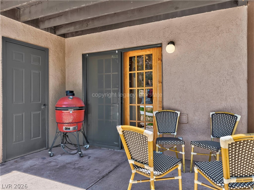 390 East 300 S 1b,3b,6b,9b Property Photo 78
