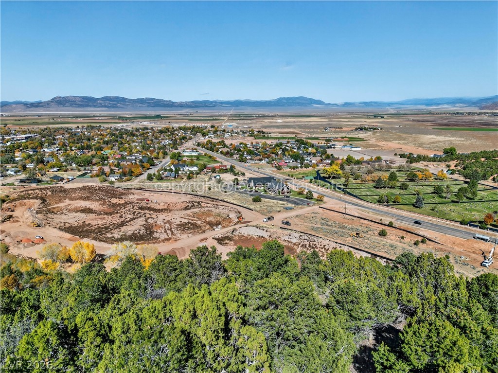 390 East 300 S 1b,3b,6b,9b Property Photo 84