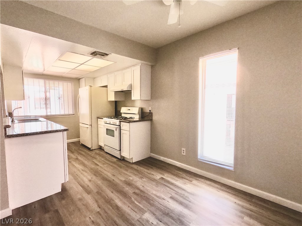 1405 Vegas Valley Drive 298 Property Photo 3