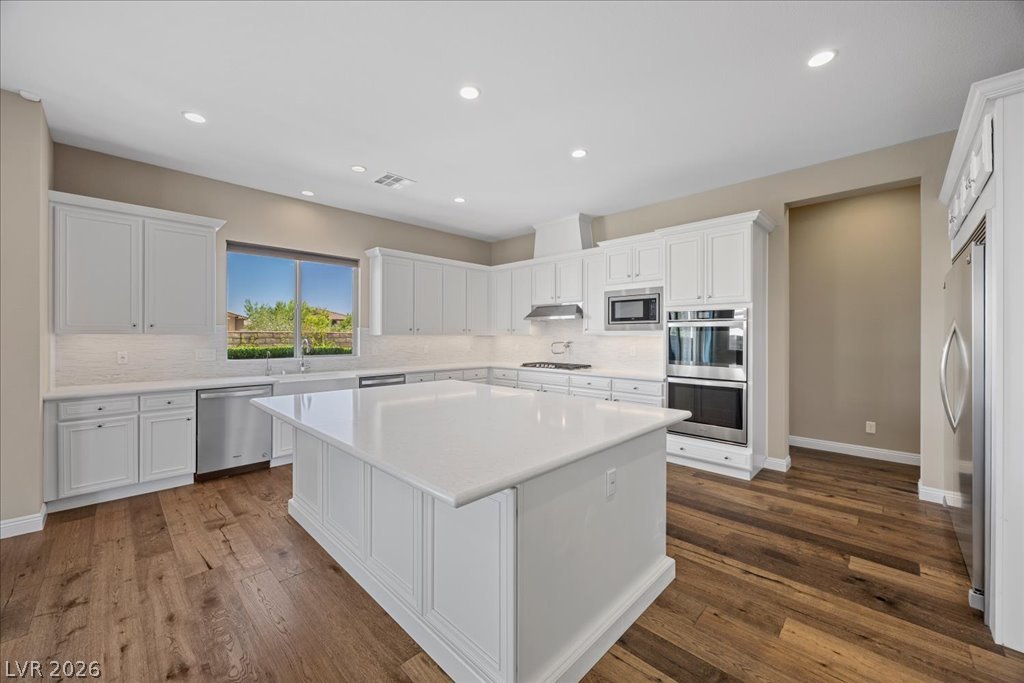 12021 Abbracci Avenue Property Photo 7