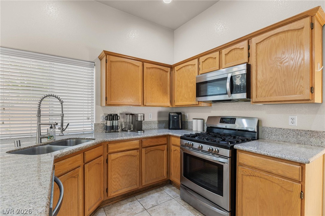 7905 Turtle Cove Avenue Property Photo 11