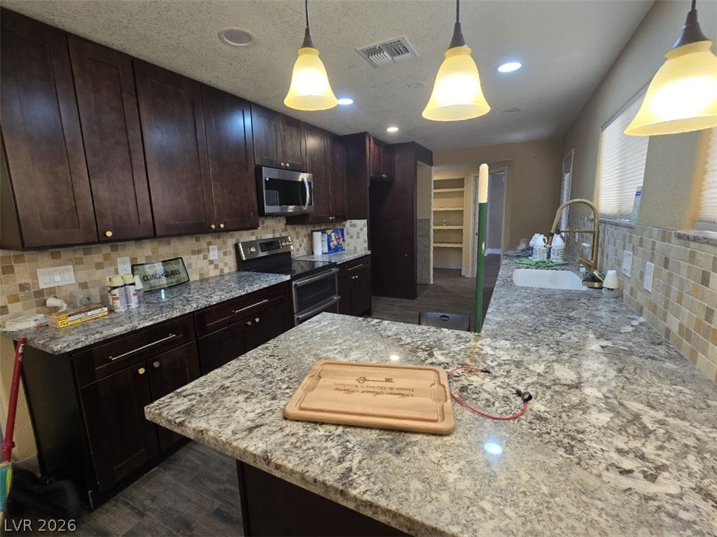 5785 West Russell Road Property Photo 3