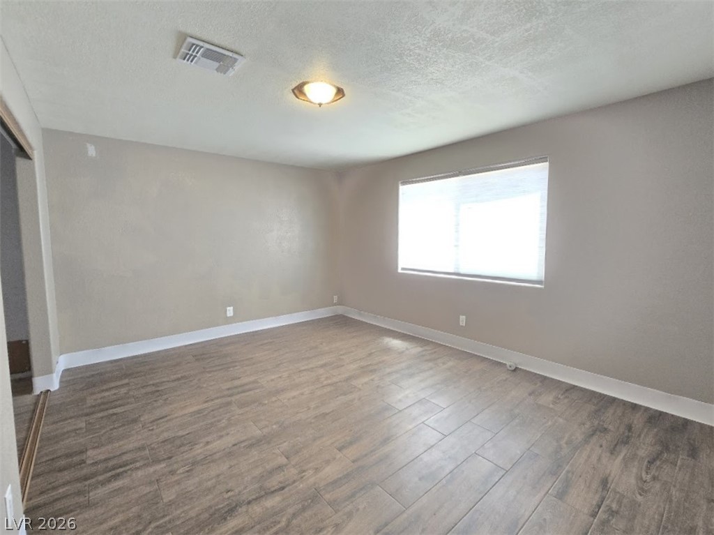 5785 West Russell Road Property Photo 4