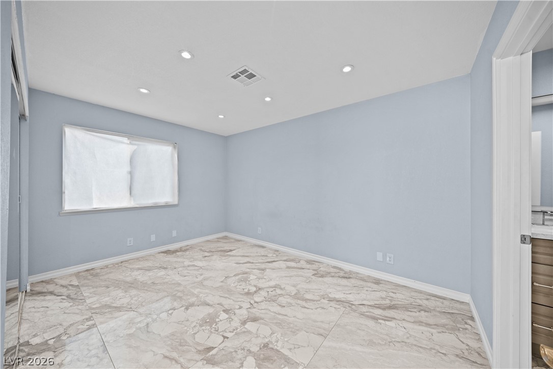 3609 Park Oliver Drive Property Photo 15
