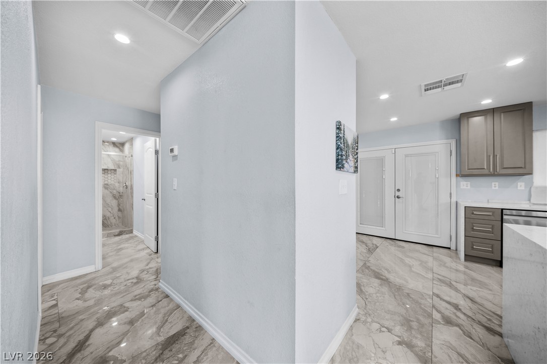 3609 Park Oliver Drive Property Photo 17