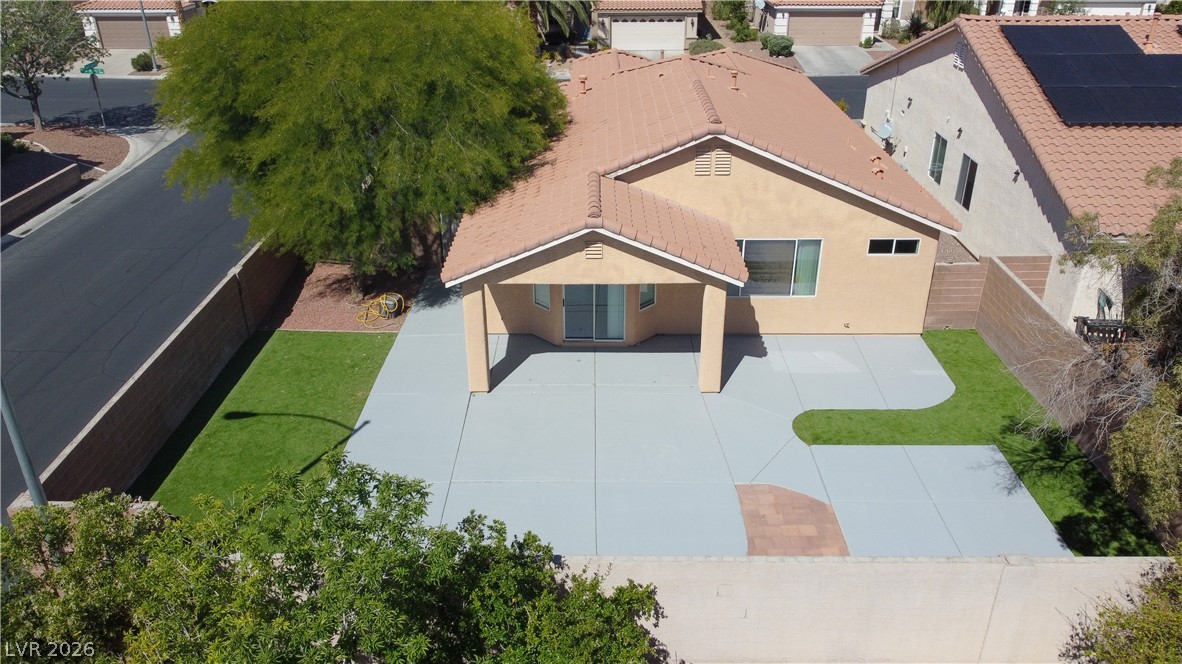5946 Lingering Breeze Street Property Photo 2