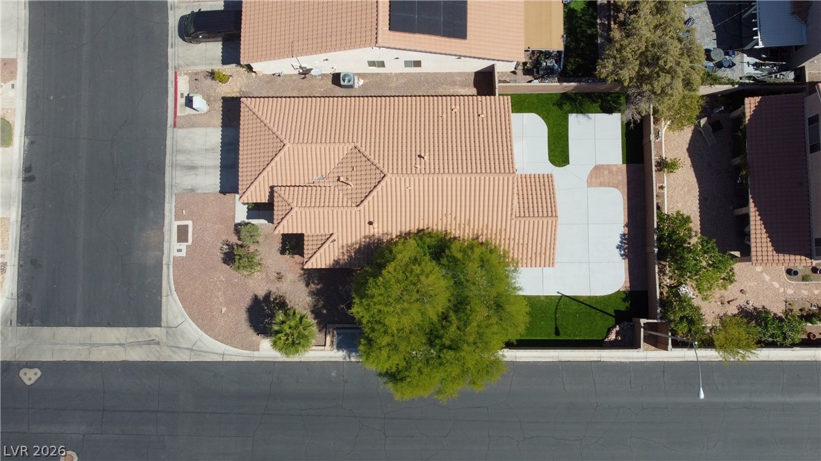 5946 Lingering Breeze Street Property Photo 8
